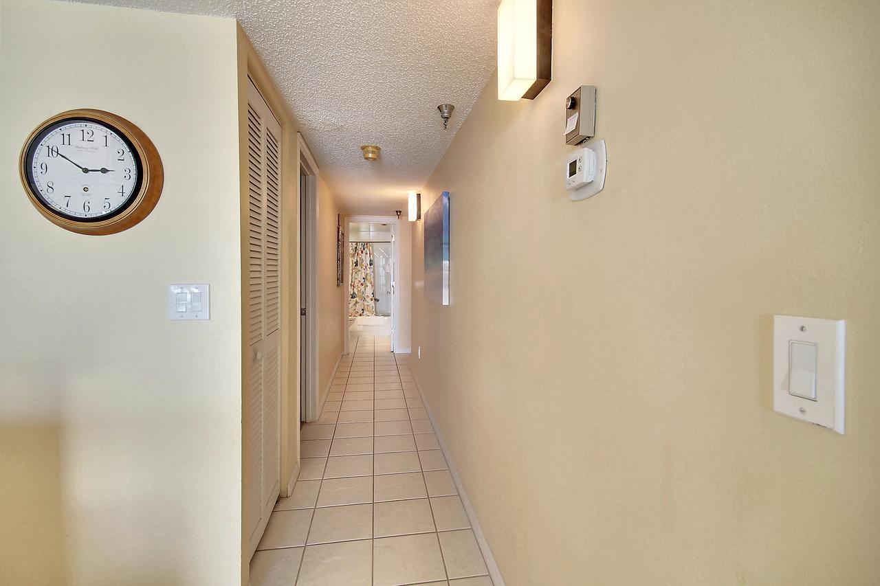 Emerald Isle #604 Apartment Tampa